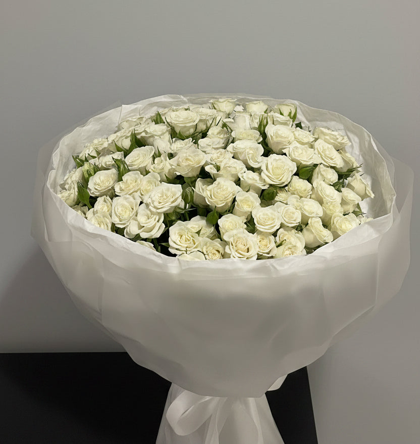 40 White Spray Roses Bouquet | Elegant Anniversary & Wedding Flowers | Transparent Wrapped Bouquet
