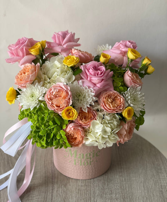 Dusty Rose - Colorful Flowers arrangement | Hydrangeas matcha | Flowers in box