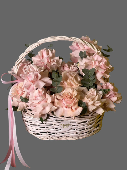 17 reflexed pink mondial roses basket arrangement by Magic Flor Dubai