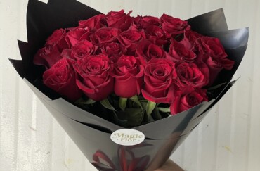 25 Red Roses